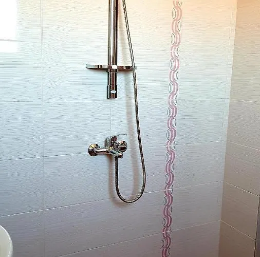 амида 招待所 瓦尔瓦拉